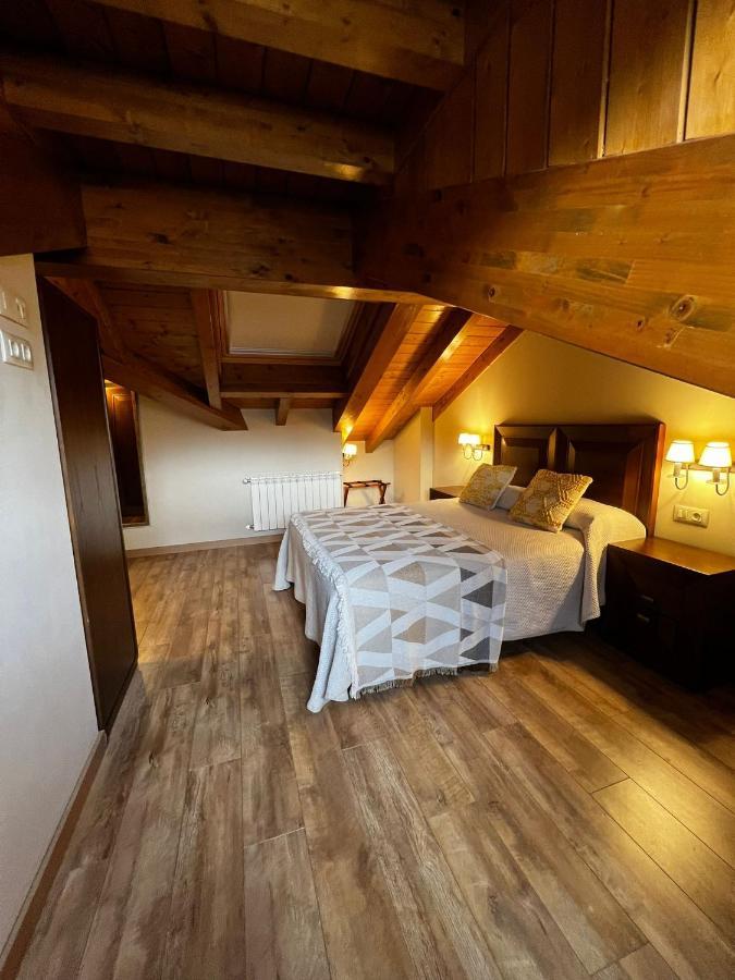 Apartamentos Los Molinos Llanes Bagian luar foto